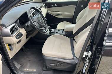 Внедорожник / Кроссовер Kia Sorento 2016 в 