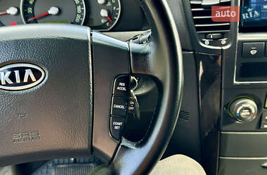 Позашляховик / Кросовер Kia Sorento 2008 в 