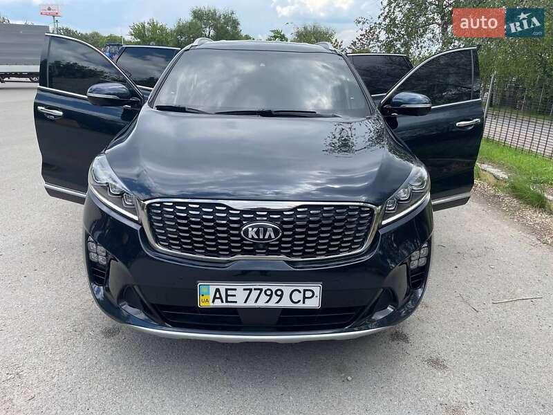 Внедорожник / Кроссовер Kia Sorento 2017 в 