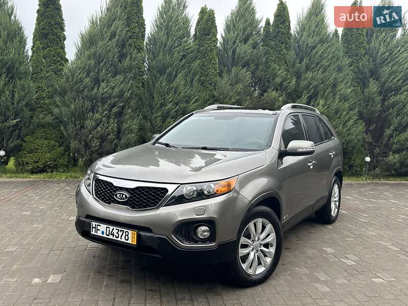 Позашляховик / Кросовер Kia Sorento 2010 в Городку