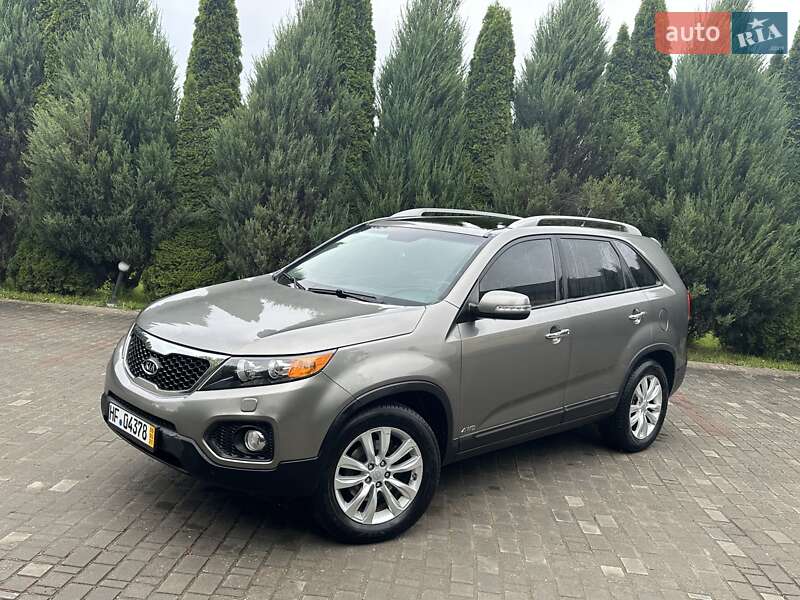 Позашляховик / Кросовер Kia Sorento 2010 в Городку