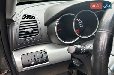 Внедорожник / Кроссовер Kia Sorento 2010 в 