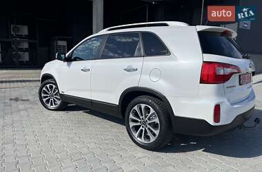 Позашляховик / Кросовер Kia Sorento 2015 в 