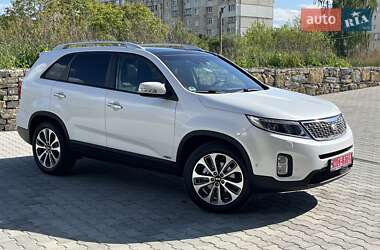 Позашляховик / Кросовер Kia Sorento 2015 в 