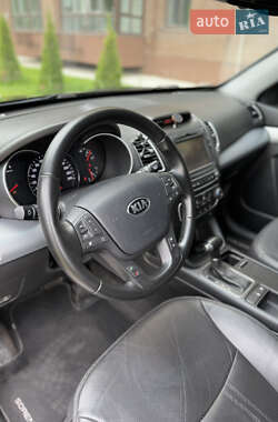 Внедорожник / Кроссовер Kia Sorento 2014 в 
