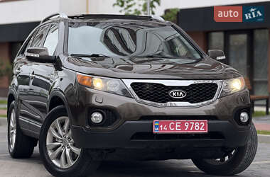 Позашляховик / Кросовер Kia Sorento 2010 в Івано-Франківську