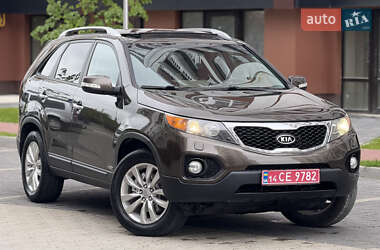 Позашляховик / Кросовер Kia Sorento 2010 в 
