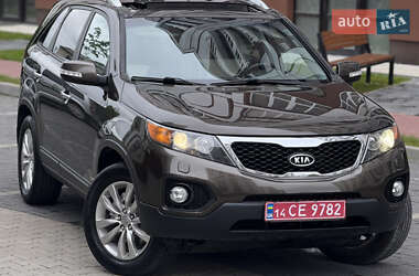 Позашляховик / Кросовер Kia Sorento 2010 в 