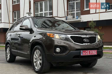 Позашляховик / Кросовер Kia Sorento 2010 в 