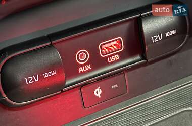 Внедорожник / Кроссовер Kia Sorento 2018 в 