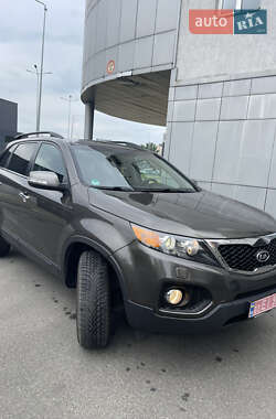 Внедорожник / Кроссовер Kia Sorento 2011 в 