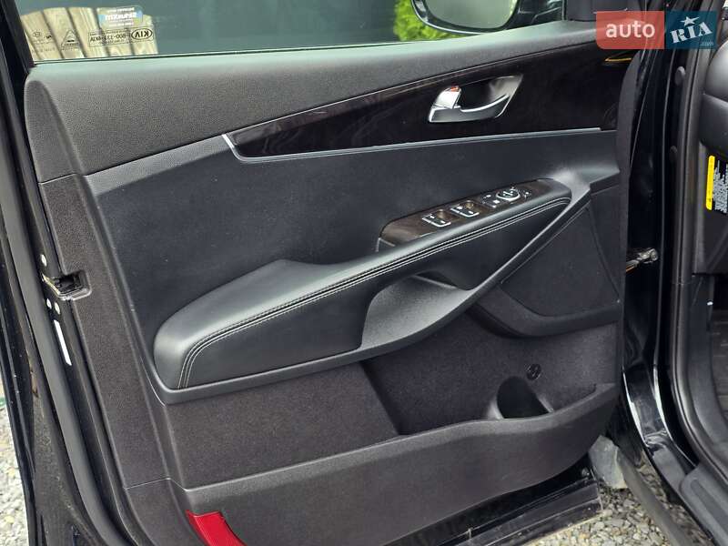 Внедорожник / Кроссовер Kia Sorento 2015 в Тернополе