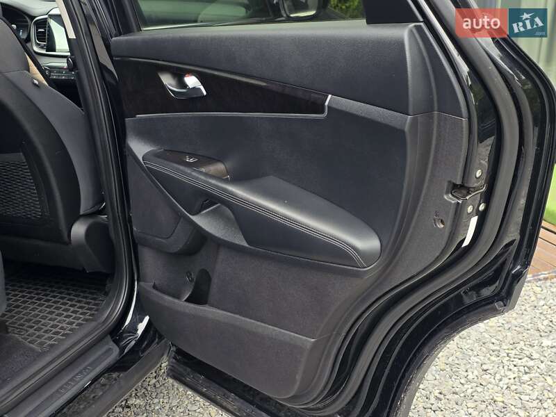 Внедорожник / Кроссовер Kia Sorento 2015 в Тернополе