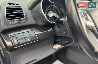 Позашляховик / Кросовер Kia Sorento 2013 в 