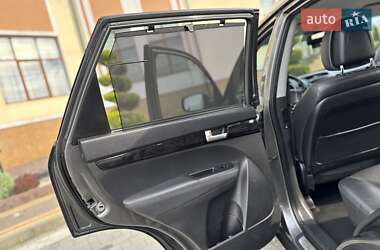 Позашляховик / Кросовер Kia Sorento 2013 в 