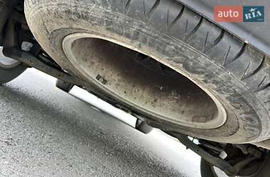 Позашляховик / Кросовер Kia Sorento 2012 в 