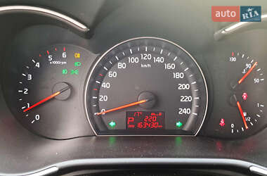 Внедорожник / Кроссовер Kia Sorento 2014 в 