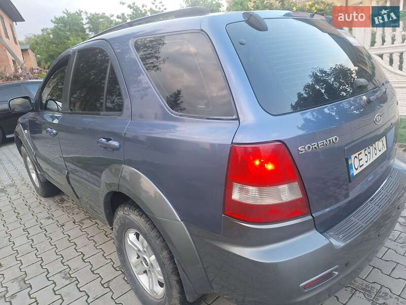 Внедорожник / Кроссовер Kia Sorento 2004 в Черновцах