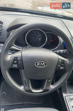 Внедорожник / Кроссовер Kia Sorento 2012 в 