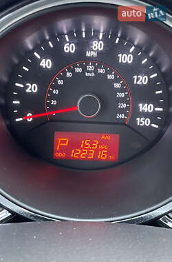 Внедорожник / Кроссовер Kia Sorento 2012 в 