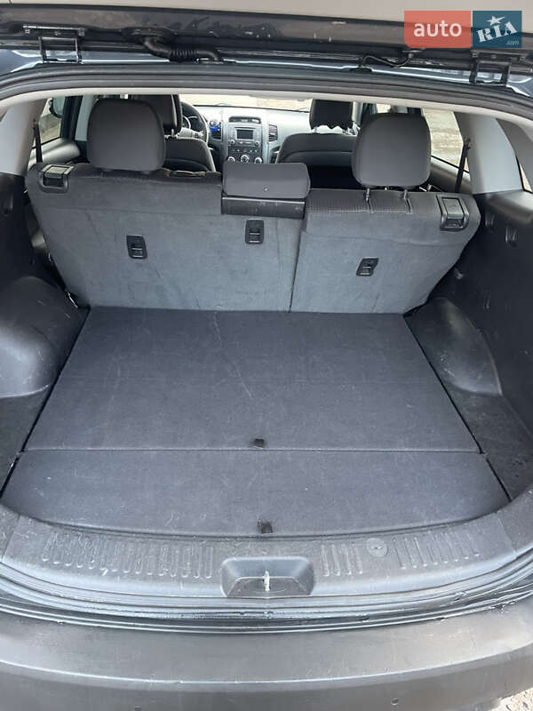 Внедорожник / Кроссовер Kia Sorento 2012 в Конотопе