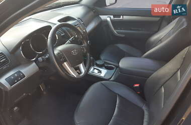 Внедорожник / Кроссовер Kia Sorento 2011 в 