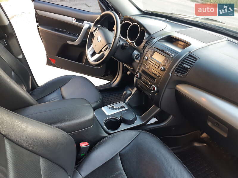 Внедорожник / Кроссовер Kia Sorento 2011 в Харькове фото 11 Внедорожник / Кроссовер Kia Sorento 2011 в Харькове