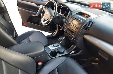 Внедорожник / Кроссовер Kia Sorento 2011 в 