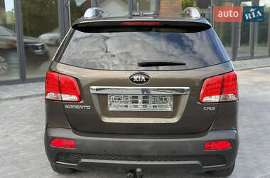 Позашляховик / Кросовер Kia Sorento 2010 в 
