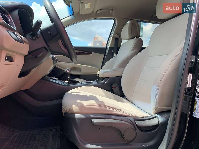 Позашляховик / Кросовер Kia Sorento 2015 в Києві