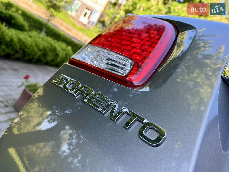 Внедорожник / Кроссовер Kia Sorento 2010 в Выгоде