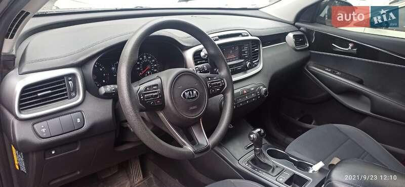 Позашляховик / Кросовер Kia Sorento 2015 в Дніпрі