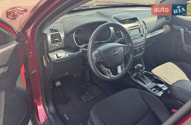 Внедорожник / Кроссовер Kia Sorento 2014 в 