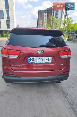Внедорожник / Кроссовер Kia Sorento 2016 в 