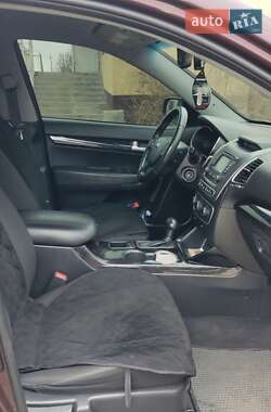 Позашляховик / Кросовер Kia Sorento 2014 в 