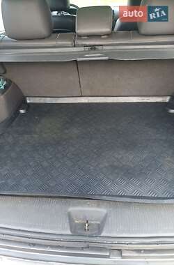 Внедорожник / Кроссовер Kia Sorento 2003 в 