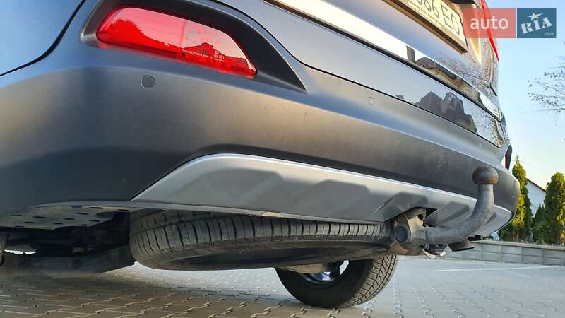 Позашляховик / Кросовер Kia Sorento 2015 в Чернівцях