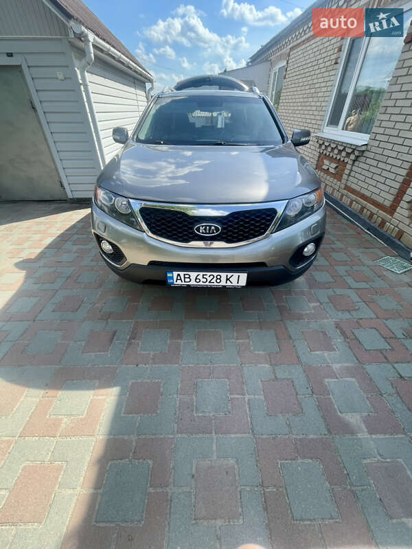 Внедорожник / Кроссовер Kia Sorento 2012 в 