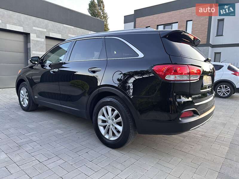Позашляховик / Кросовер Kia Sorento 2017 в Києві