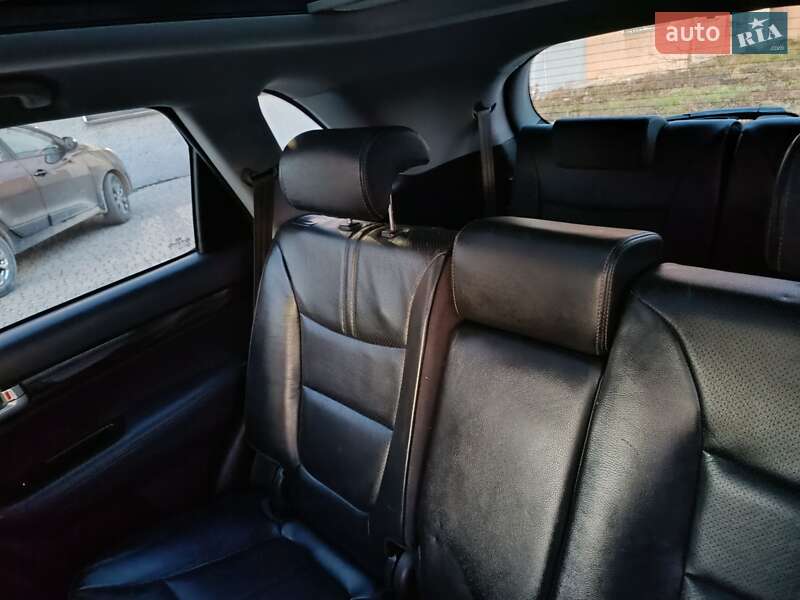 Позашляховик / Кросовер Kia Sorento 2010 в Коломиї