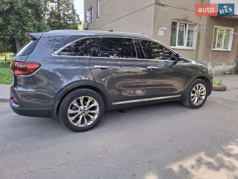 Позашляховик / Кросовер Kia Sorento 2019 в Івано-Франківську