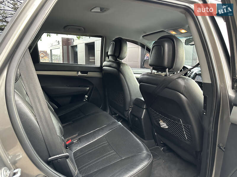 Позашляховик / Кросовер Kia Sorento 2012 в Києві