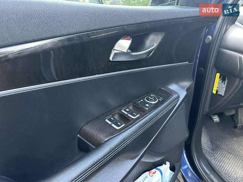 Внедорожник / Кроссовер Kia Sorento 2016 в Виннице