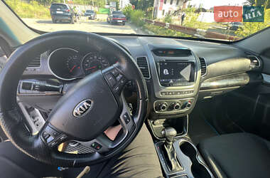 Внедорожник / Кроссовер Kia Sorento 2014 в 