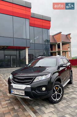 Внедорожник / Кроссовер Kia Sorento 2010 в 