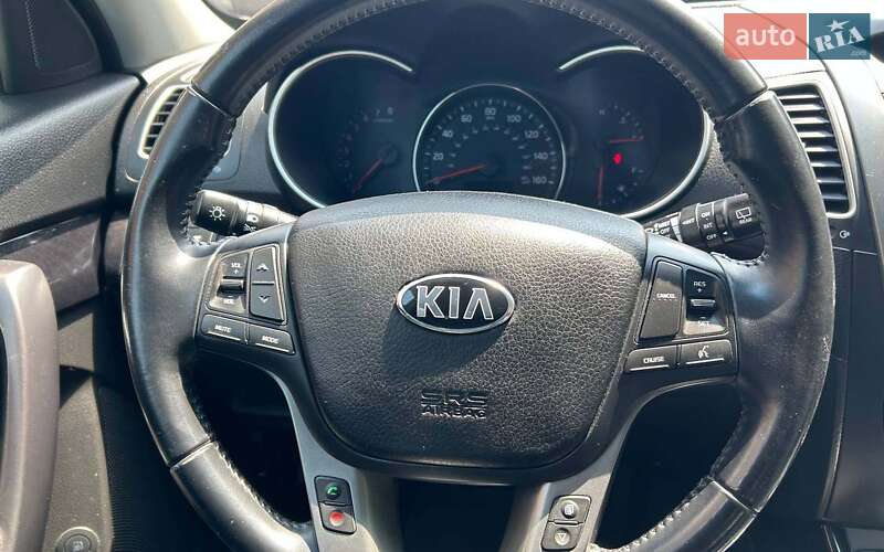 Внедорожник / Кроссовер Kia Sorento 2014 в Черновцах
