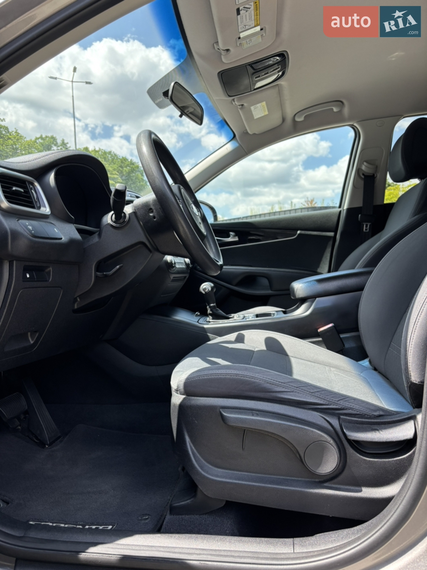 2015 Kia Sorento - мініатюра 18
