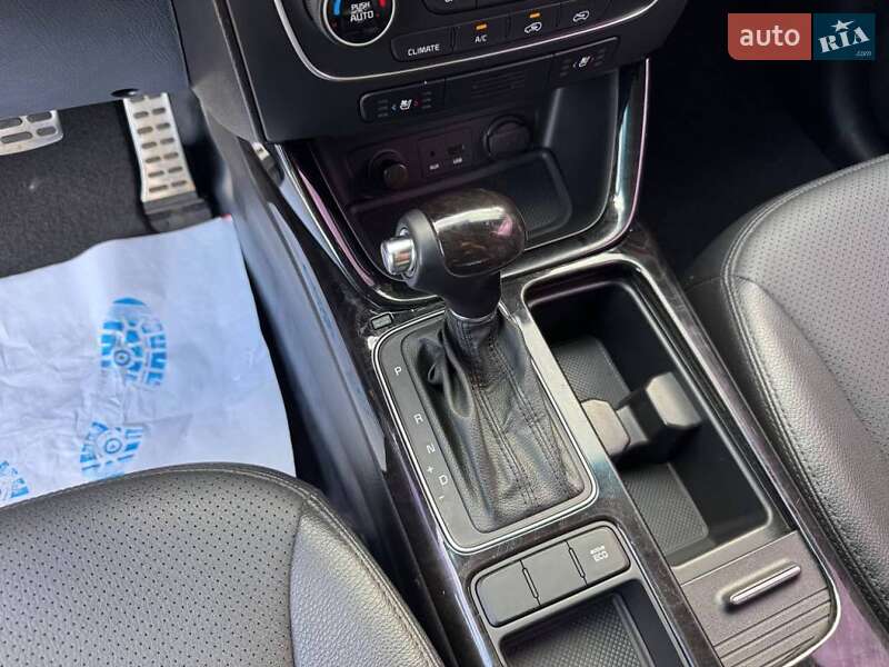 Внедорожник / Кроссовер Kia Sorento 2013 в Киеве