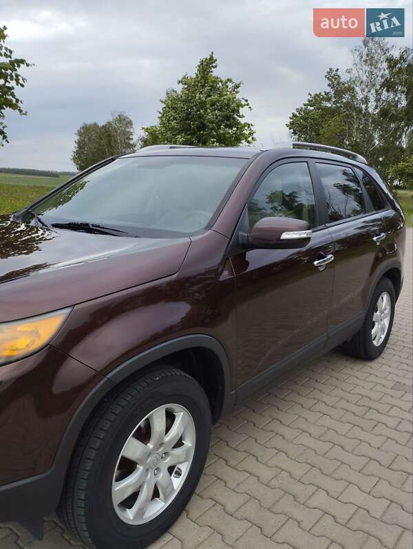 Позашляховик / Кросовер Kia Sorento 2010 в Липовці