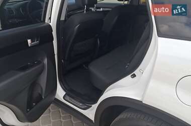 Внедорожник / Кроссовер Kia Sorento 2014 в 